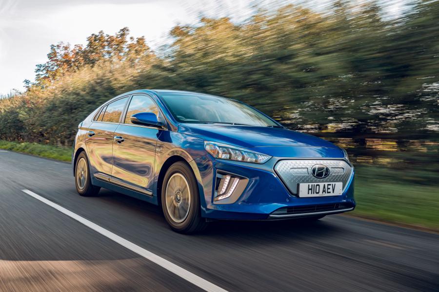  Hyundai IONIQ electric (AE) 2019 года  (UK) (фото 34 из 37)